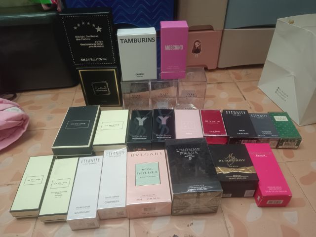 ขายเหมากล่องและขวดเปล่าทั้งหมด
