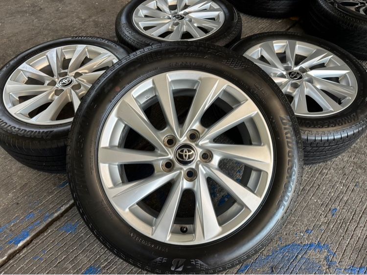 Toyota Camry 17  นิ้ว Top Hybrid 🔥