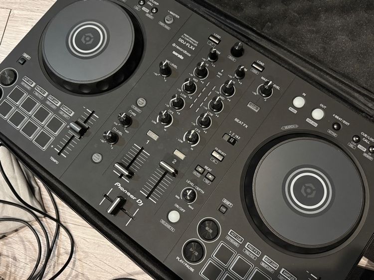 DDJ-FLX 4 with Earphone and Bag  รูปที่ 2