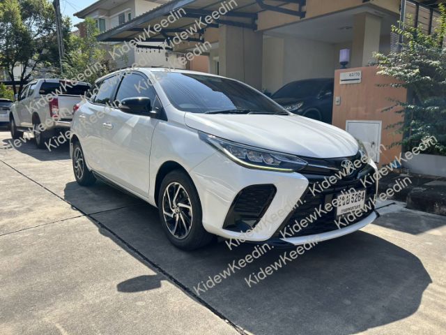 Toyota Yaris 2022 1.2 Sport เบนซิน ไม่ติดแก๊ส เกียร์อัตโนมัติ ขาว รูปที่ 3