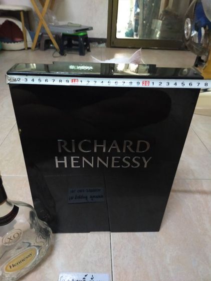 ขวด เปล่า กับ กล่องเป็นไม้ RICHARD HENNESSY หนัก อยู่คับ สภาพดีสวยๆน่าสะสม รูปที่ 7