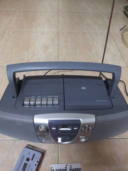 วิทยุ SONY FM ใช้ได้ เทป ใช้ได้ CD ไม่ได้ ไปเช็กดูอีกทีนะครับ รูปที่ 5