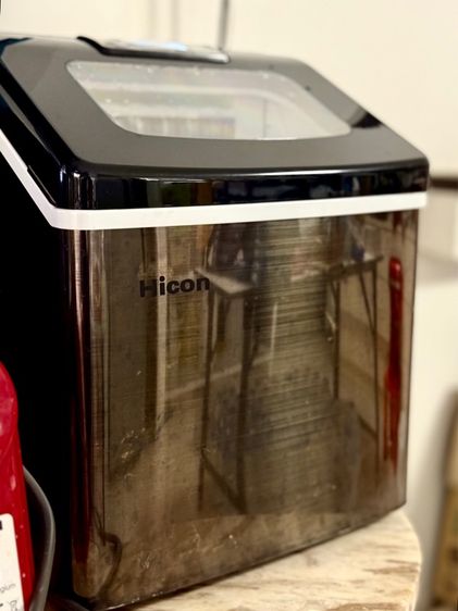 Hicon เครื่องทำน้ำแข็งก้อนเหลี่ยม มือ 2 สภาพดีใช้งานน้อย