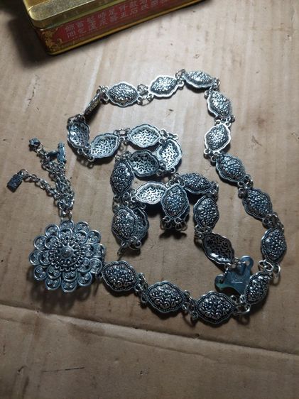 เครื่องรางเข็มขัดเก่าโบราณพร้อมกล่อง รูปที่ 4