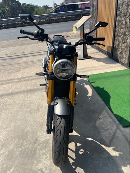 Triumph  รูปที่ 5