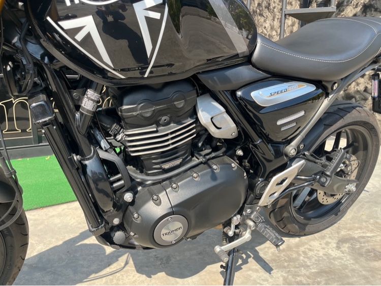 Triumph  รูปที่ 7