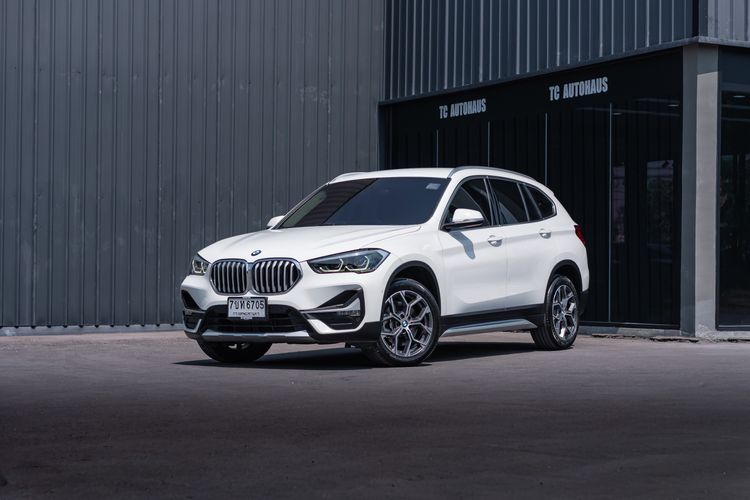 BMW X1 2021 2.0 sDrive20d xLine Utility-car ดีเซล ไม่ติดแก๊ส เกียร์อัตโนมัติ ขาว รูปที่ 3