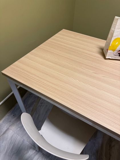 ส่งต่อ❗️โต๊ะอาหารลายไม้บีท ขาเหล็กแข็งแรงมาก 140 ซม. รูปที่ 3