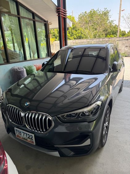 รถ BMW X1 2.0 sDrive20d xLine สี เทา
