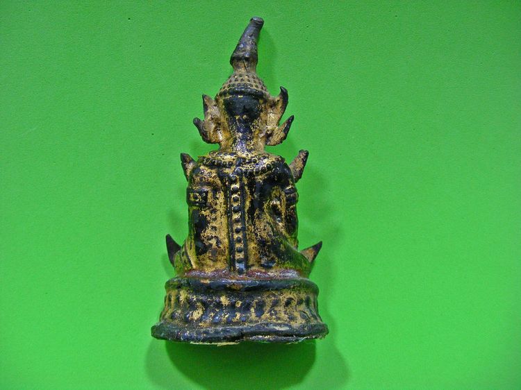 พระพุทธทรงเครื่อง เก่าๆ บ้านๆเดิมๆ รูปที่ 4