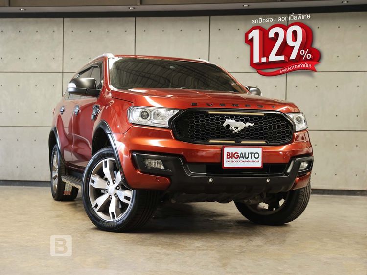 รถ Ford Everest 3.2 Titanium Plus 4WD สี แดง