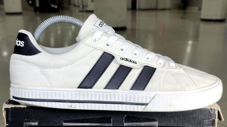 รองเท้า💥adidas Lifestyle💥ของแท้‼️พื้นนิ่ม เบา ไม่อัพ สวยๆ เดิมๆ สภาพดี💥ไซร์ 42.5 รูปที่ 5