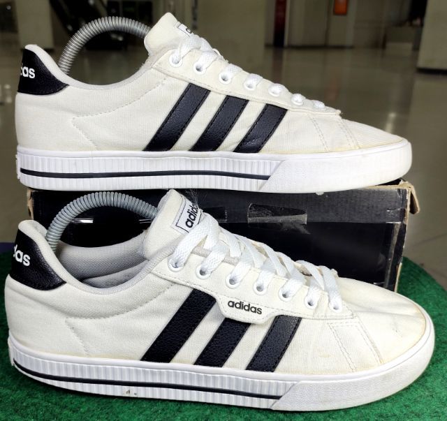 รองเท้า💥adidas Lifestyle💥ของแท้‼️พื้นนิ่ม เบา ไม่อัพ สวยๆ เดิมๆ สภาพดี💥ไซร์ 42.5 รูปที่ 11