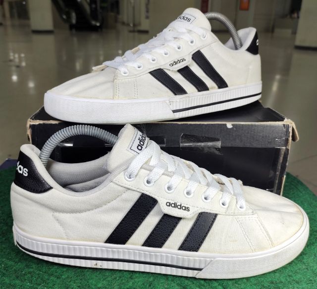 รองเท้า💥adidas Lifestyle💥ของแท้‼️พื้นนิ่ม เบา ไม่อัพ สวยๆ เดิมๆ สภาพดี💥ไซร์ 42.5 รูปที่ 2