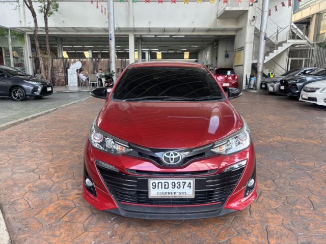 Toyota Yaris ATIV 2020 1.2 High Sedan เบนซิน ไม่ติดแก๊ส เกียร์อัตโนมัติ แดง รูปที่ 2