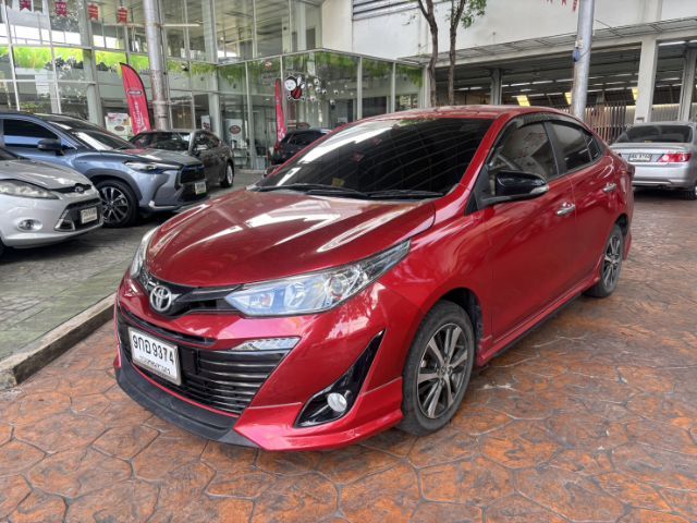 Toyota Yaris ATIV 2020 1.2 High Sedan เบนซิน ไม่ติดแก๊ส เกียร์อัตโนมัติ แดง รูปที่ 3