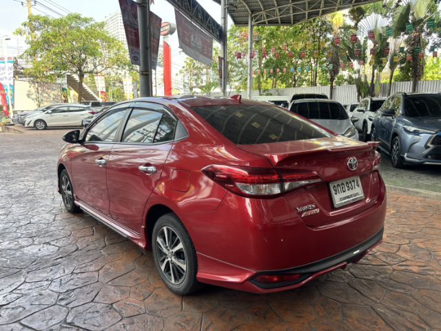 Toyota Yaris ATIV 2020 1.2 High Sedan เบนซิน ไม่ติดแก๊ส เกียร์อัตโนมัติ แดง รูปที่ 4