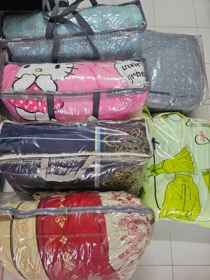 ชุดเครื่องนอน ส่งต่อมือสอง สภาพดี ราคาในภาพ ไม่รวมค่าส่ง
