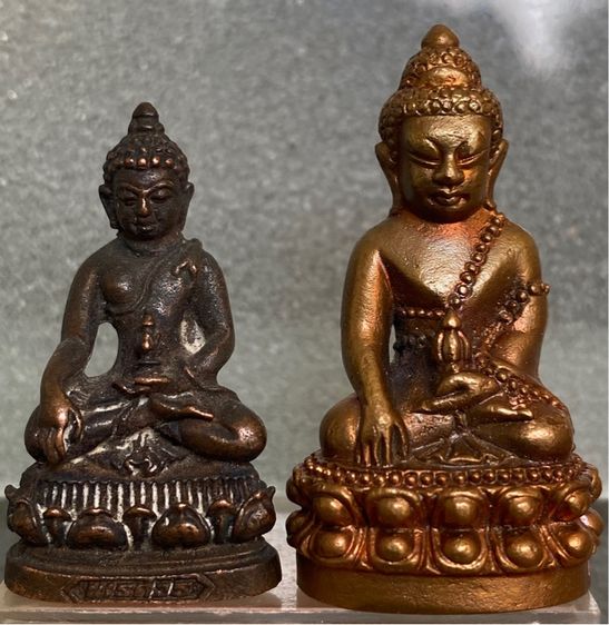 พระกริ่ง 2 องค์ (เนื้อโลหะ กริ่งดัง )