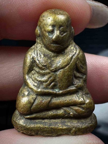 รูปหล่อหลวงพ่อเงินพิมพ์ขี้ตา