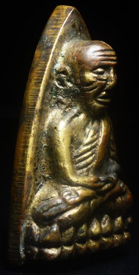 หลวงปู่ทวดเตารีด 05 เนื้อทองเหลือง สภาพสวย ผิว คลาสสิค แบ่งบูชา 1500ครับ รูปที่ 3