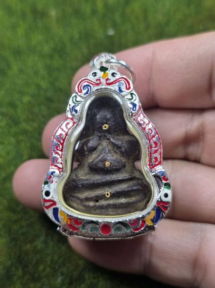 พระปิดตาหลวงปู่เอี่ยมเก่าๆ