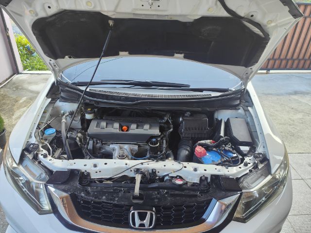 Honda Civic 2013 2.0 EL i-VTEC Sedan เบนซิน ไม่ติดแก๊ส เกียร์อัตโนมัติ ขาว รูปที่ 4