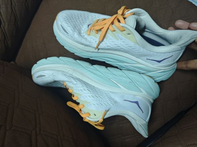 รองเท้าผ้าใบ รูปที่ 6