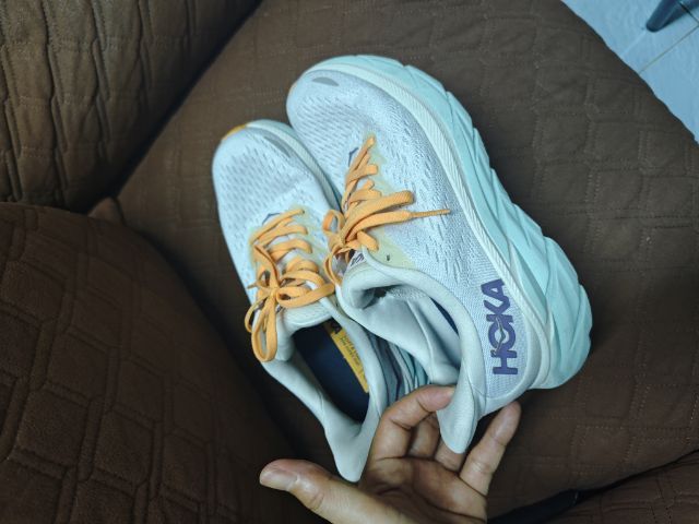 รองเท้าผ้าใบ รูปที่ 4