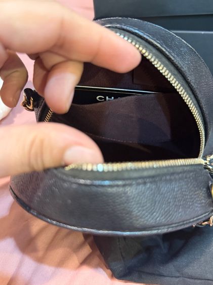 Chanel Round Classic Chain Mini Bag รูปที่ 10