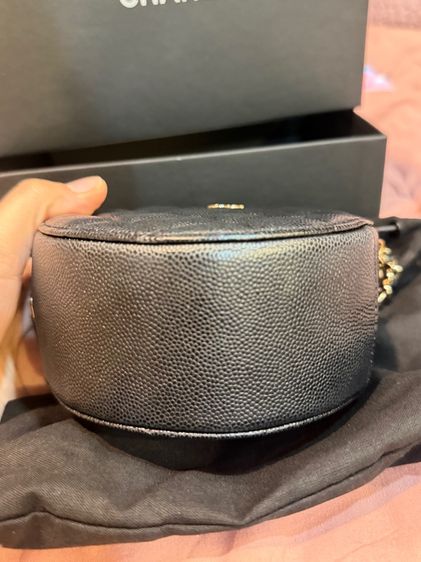 Chanel Round Classic Chain Mini Bag รูปที่ 3