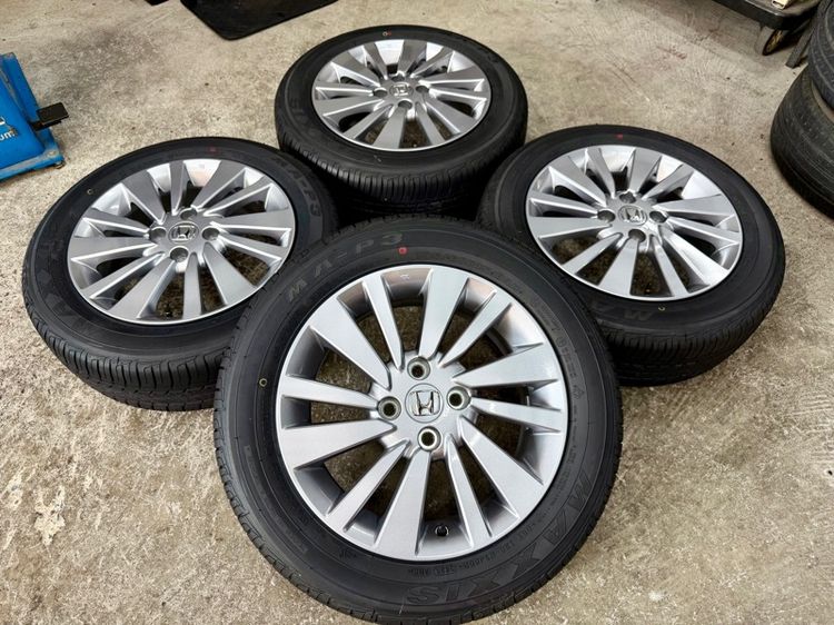 ล้อแม็ก HONDA CITY ขอบ 15” ถอดป้ายแดง ยาง MAXXIS 185-60R15 ปี 26 สีเส้นตุ่มหน้ายางยังอยู่ครบ รูปที่ 3