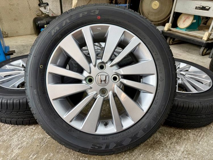 15" ล้อแม็ก HONDA CITY ขอบ 15” ถอดป้ายแดง ยาง MAXXIS 185-60R15 ปี 26 สีเส้นตุ่มหน้ายางยังอยู่ครบ
