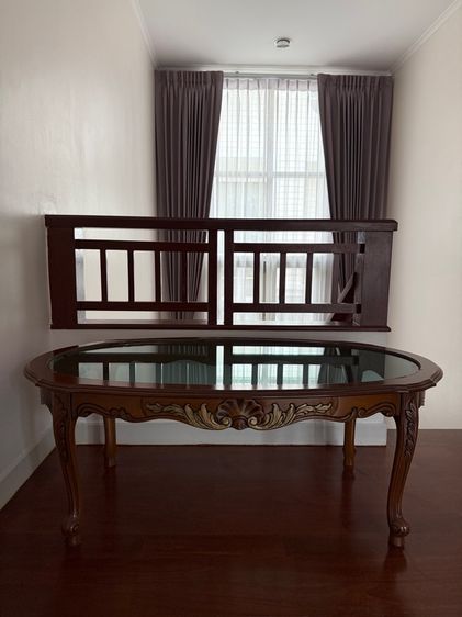 โต๊ะกลางไม้