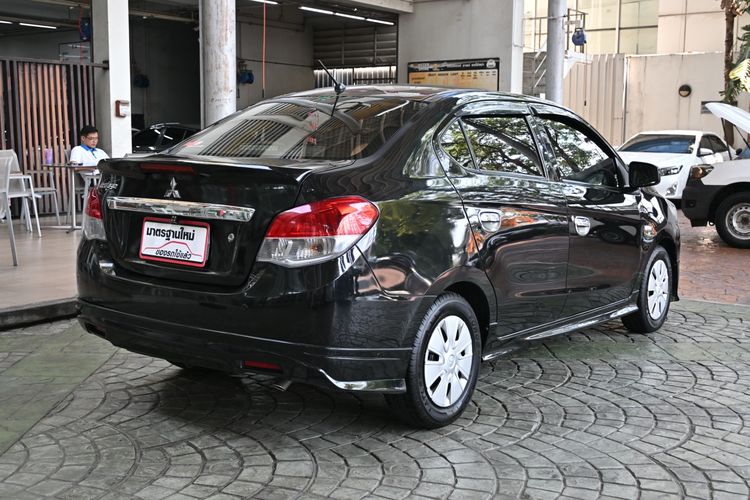 Mitsubishi Attrage 2013 1.2 GLX Sedan เบนซิน ไม่ติดแก๊ส เกียร์อัตโนมัติ ดำ รูปที่ 4