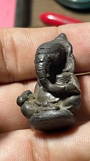 พระพิฆเนศสวยมากขนาดห้อยคอเนื้อโลหะเก่ามากๆตามรูปราคาเบาเบารวมส่งเก่ามากๆ รูปที่ 5