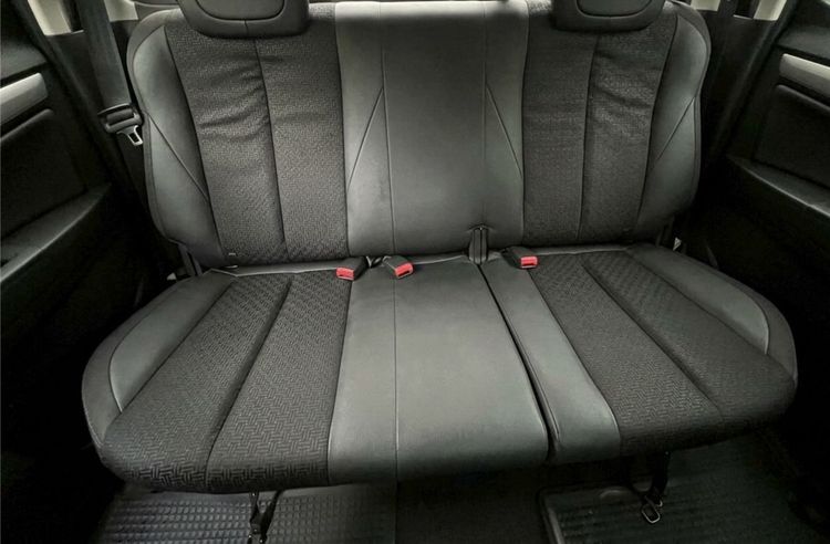 Chevrolet Colorado 2018 2.5 LT Pickup ดีเซล เกียร์ธรรมดา ขาว รูปที่ 4