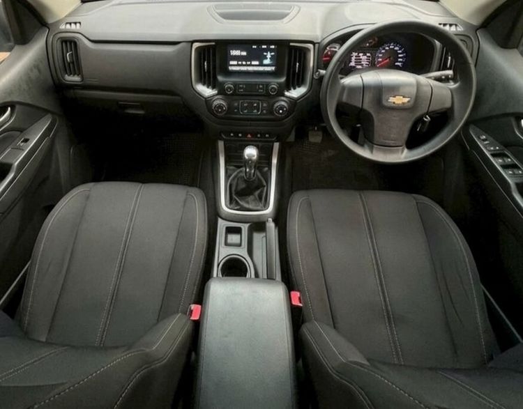 Chevrolet Colorado 2018 2.5 LT Pickup ดีเซล เกียร์ธรรมดา ขาว รูปที่ 3