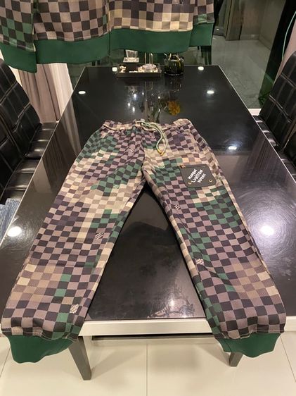 หลุยส์วิตตอง damier เสื้อและกางเกง สภาพใหม่เอี่ยม  รูปที่ 4