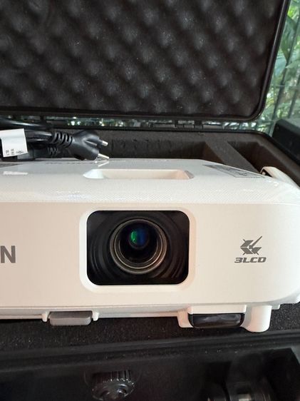 โปรเจคเตอร์ EPSON EB-E01 (พร้อม Hard Case) รูปที่ 2