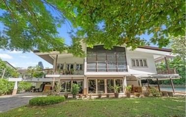 ขายด่วน บ้านพร้อมที่ดิน ราคาดี ใจกลางทำเลทอง ย่านสุขุมวิท ใกล้ BTS ทองหล่อ