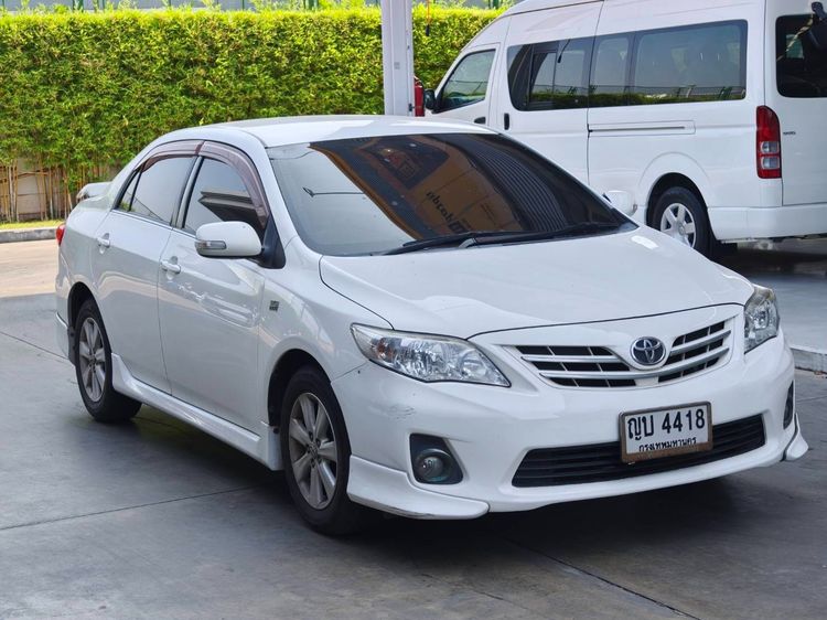 รถ Toyota Altis 1.6 G สี ขาว