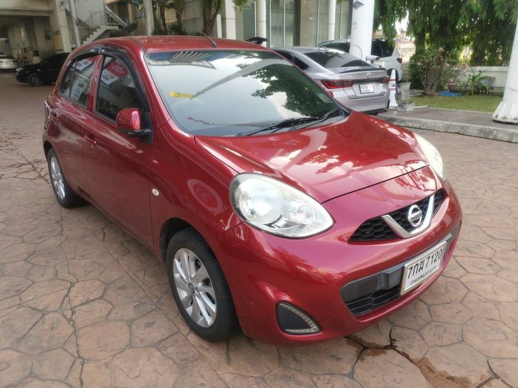 รถ Nissan March 1.2 E สี แดง