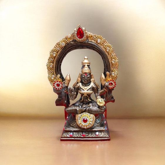 พระแม่ลักษมี สร้างจากเหล็กน้ำพี้ ผ่านพิธีเรียบร้อย รูปที่ 2