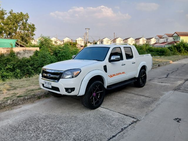 ฟอร์ด4ประตูไวด์แทรด 2.5auto ปี10จด11