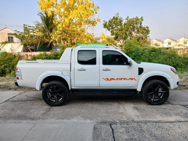 Ford Ranger 2011 2.5 Hi-Rider Wildtrak LTD Pickup ดีเซล ไม่ติดแก๊ส เกียร์อัตโนมัติ ขาว รูปที่ 4