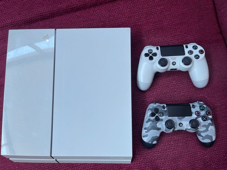 Software Playstation เครื่องเกมส์โซนี่ เพลย์สเตชั่น PS4 (Playstation 4) เชื่อมต่อไร้สายไม่ได้ PS4 fat (glacier white)
