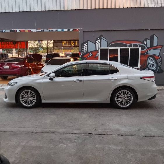 Toyota Camry 2020 2.5 G Sedan เบนซิน ไม่ติดแก๊ส เกียร์อัตโนมัติ ขาว รูปที่ 3