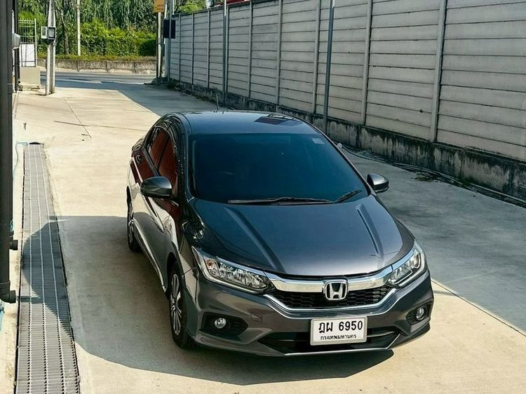 Honda City 2018 1.5 V i-VTEC Sedan เบนซิน ไม่ติดแก๊ส เกียร์อัตโนมัติ ดำ รูปที่ 3