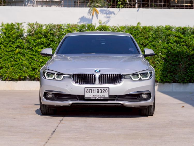 BMW Series 3 2019 320d Sedan ดีเซล ไม่ติดแก๊ส เกียร์อัตโนมัติ เทา รูปที่ 2
